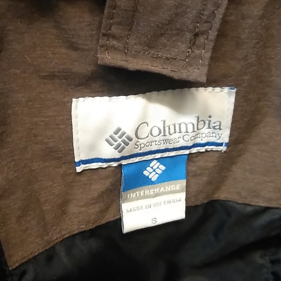 Columbia Waterproof Jacket - women's small - Picture 5 of 7